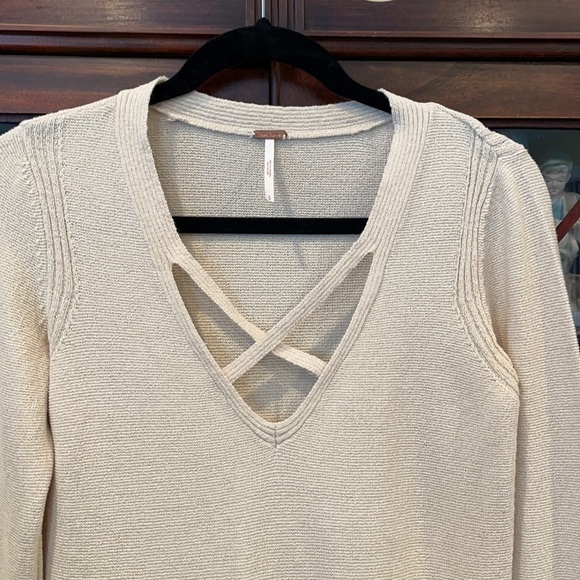 Free People Hi-Low Bell Sleeves Tunic - Picture 2 of 9